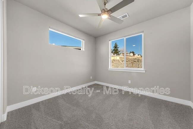 Building Photo - 3168 Orrizonte Ter