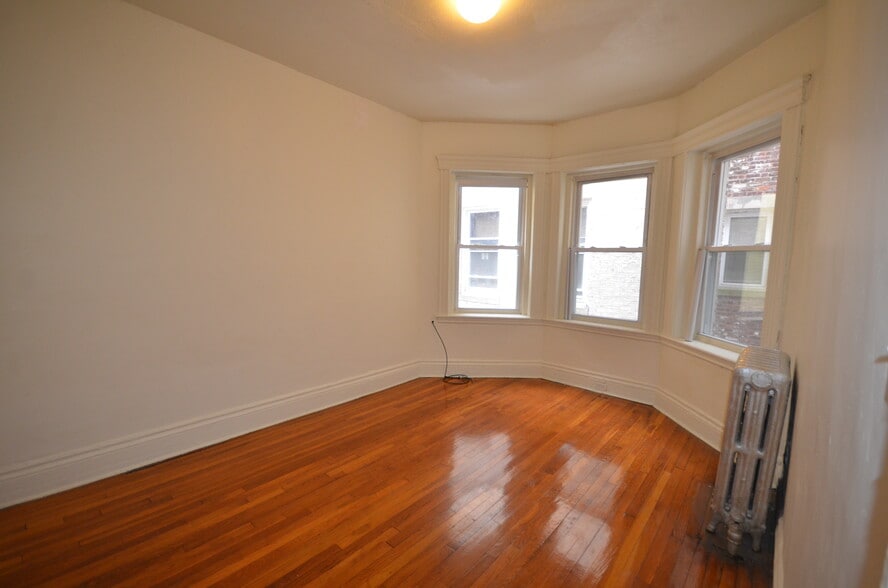 Primary Photo - 15 Walbridge St