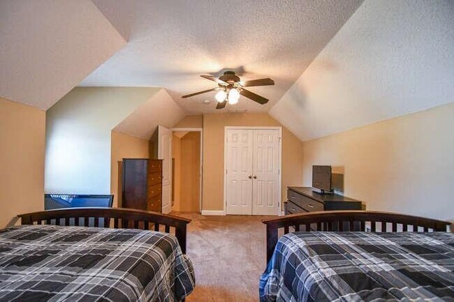 Building Photo - 886 Jefferson Walk Cir