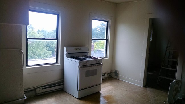 Kitchen - 4256 Nebraska Ave