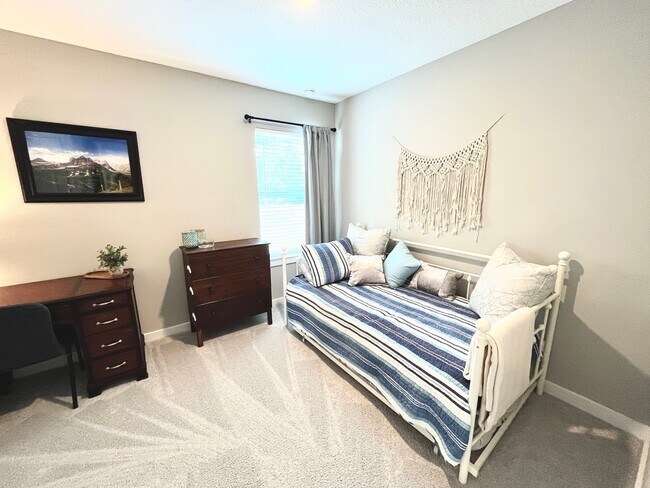 Building Photo - 6307 S Roberts Ave