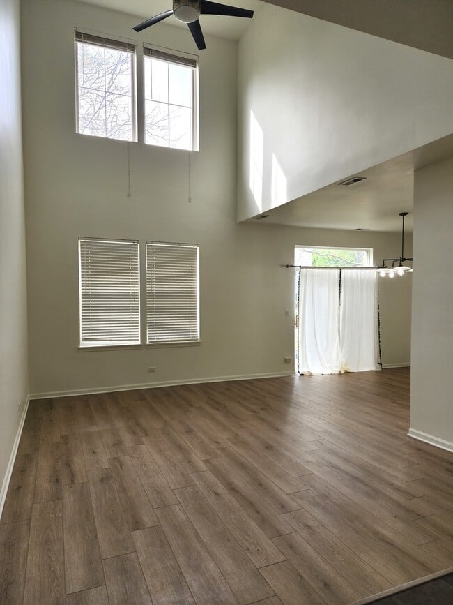 Building Photo - 2884 Falling Waters Ln