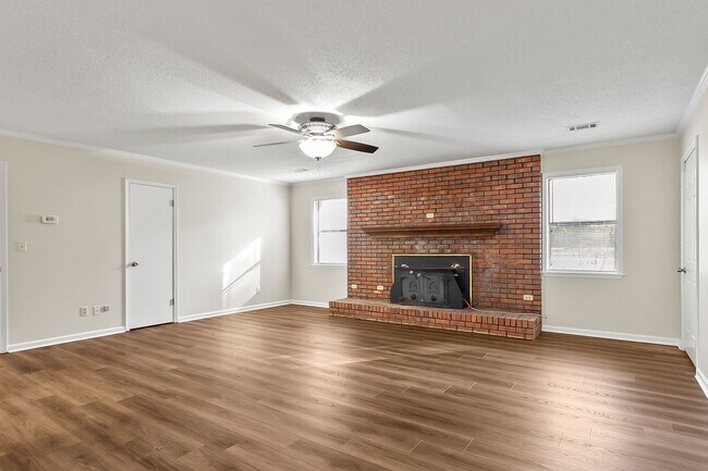 Building Photo - 12378 Patton Pl Spur