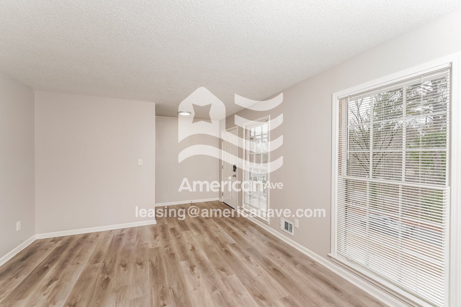 Building Photo - 1657 Azalea Dr