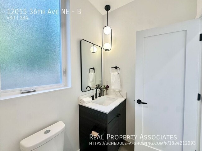 Building Photo - 12015 36th Ave NE