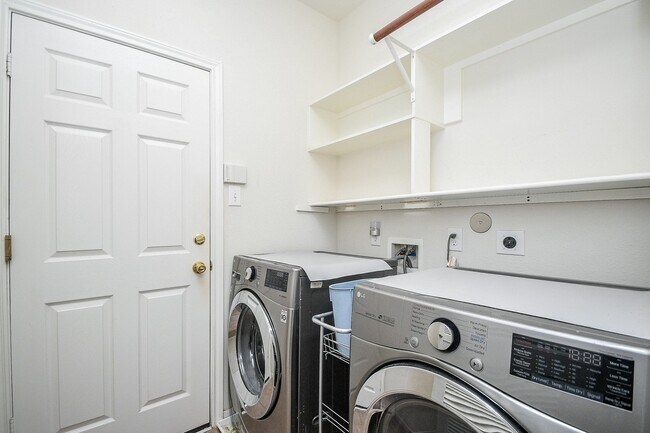 Building Photo - 4703 Camden Brook Ln