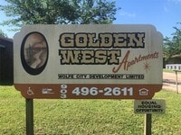 Building Photo - 709 Witt St