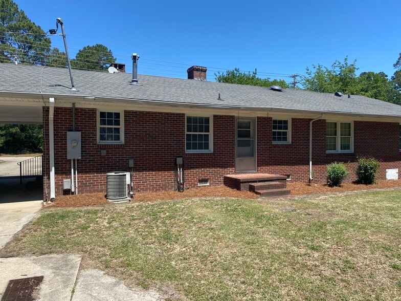 Building Photo - 5829 Shiloh Church Rd