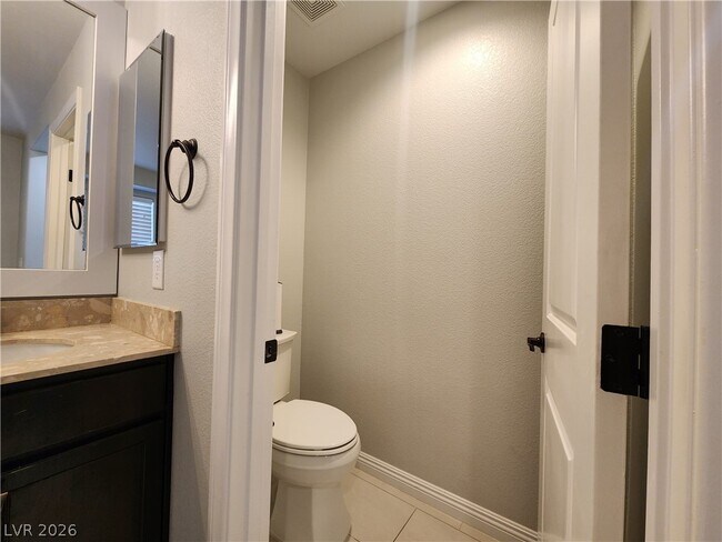 Building Photo - 5476 Sentinel Point Ct