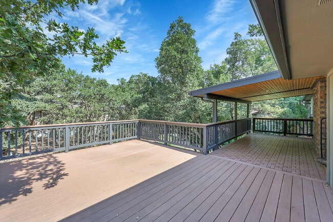 Building Photo - $2,600.00, 4-Bedroom, 3-Baths, Single Fami...