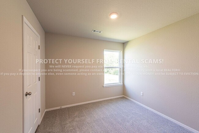 Building Photo - 1151 E Sparrow Cir