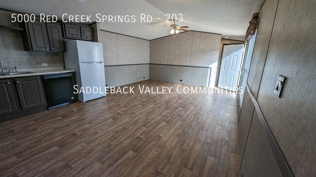Building Photo - 5000 Red Creek Springs Rd