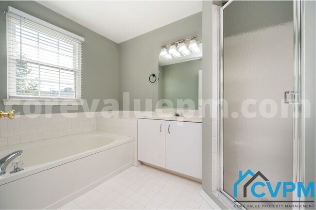 Building Photo - 7679 Blueberry Hill Ln