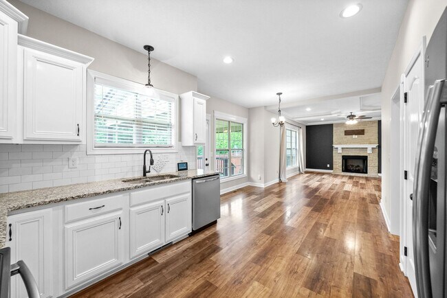 Building Photo - 1697 Ellie Piper Cir