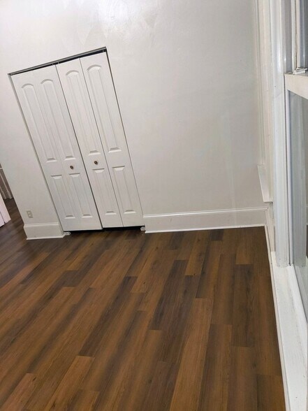 Building Photo - 1328 37th St