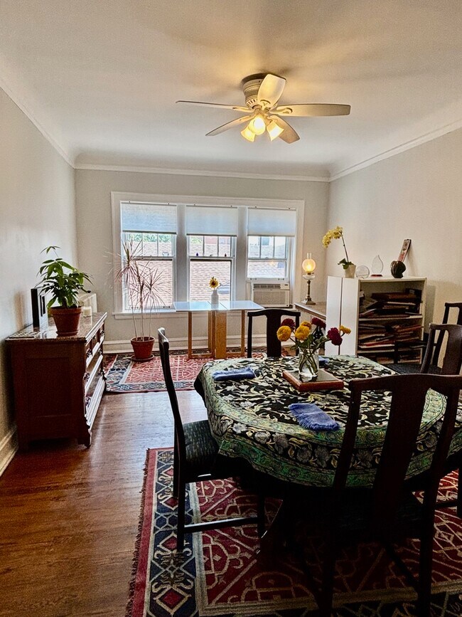Building Photo - 442 Elmwood Ave