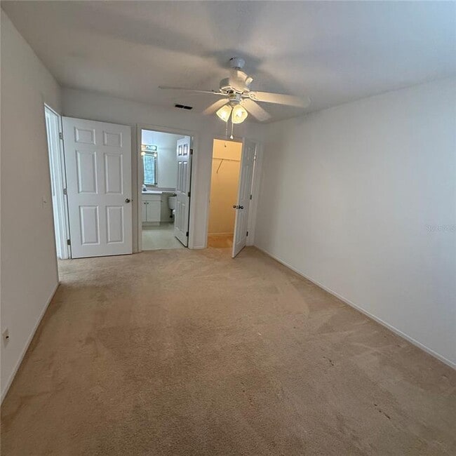 Building Photo - 36027 Deer Creek Dr