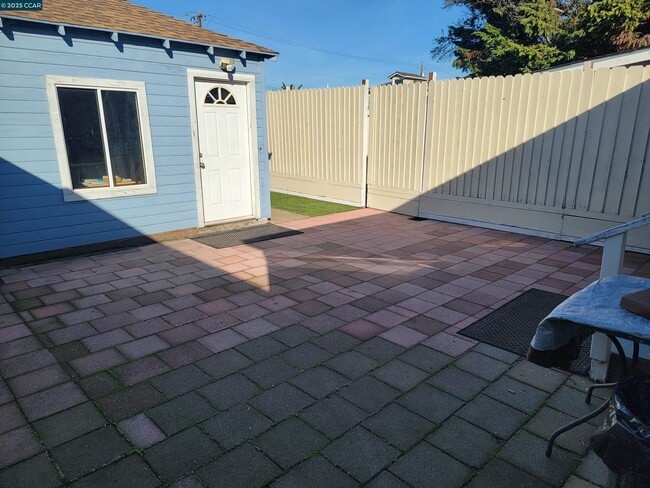 Building Photo - 2717 21st St