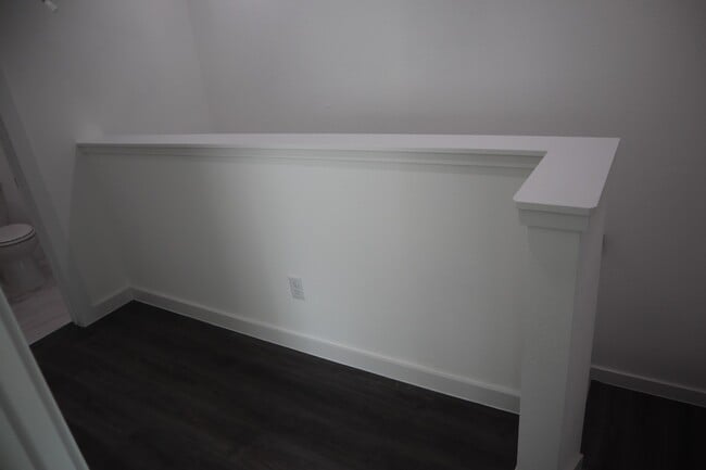 Building Photo - 337 Connecticut St