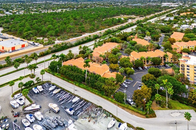 Building Photo - 900 Scotia Dr