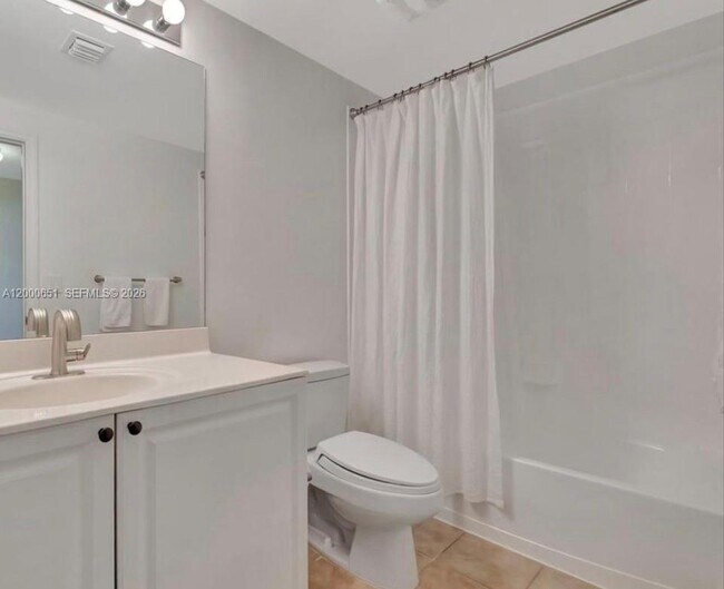 Building Photo - 888 Douglas Rd