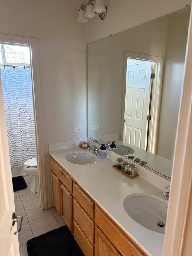 Building Photo - 1815 Mount Goethe Ct