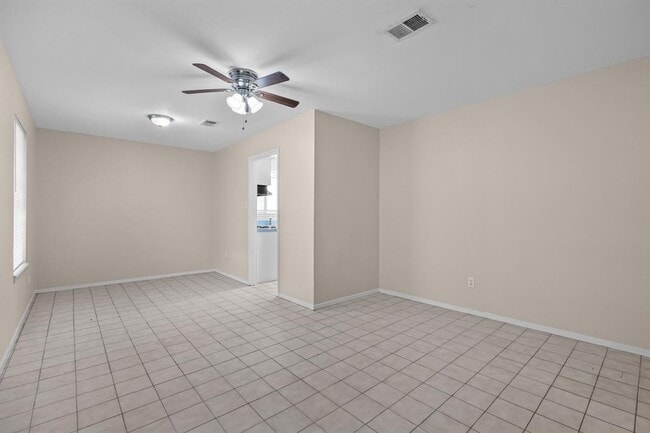 Building Photo - 15718 Sea Lark Rd