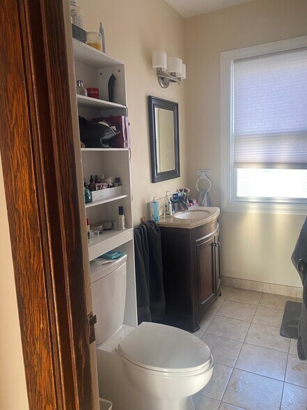 Bathroom - 616 Whalley Ave