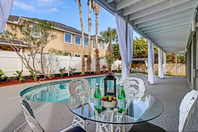 Building Photo - 156 Meadow Ave