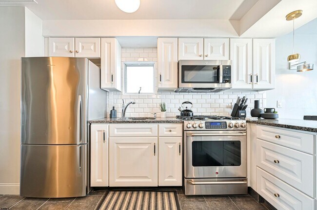 Building Photo - 400 E Brigantine Ave