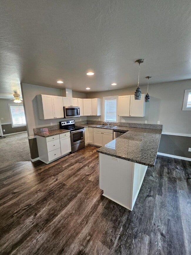 Building Photo - 141 Rivers Edge Ct