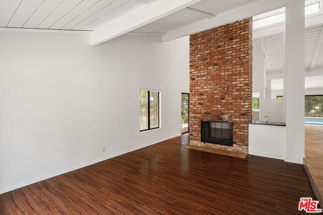 Building Photo - 2952 Bottlebrush Dr