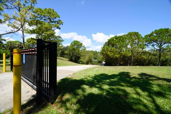 Building Photo - 6375 Riverwalk Ln