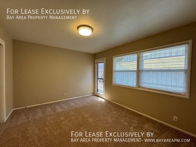 Building Photo - 330 Orchard Ave