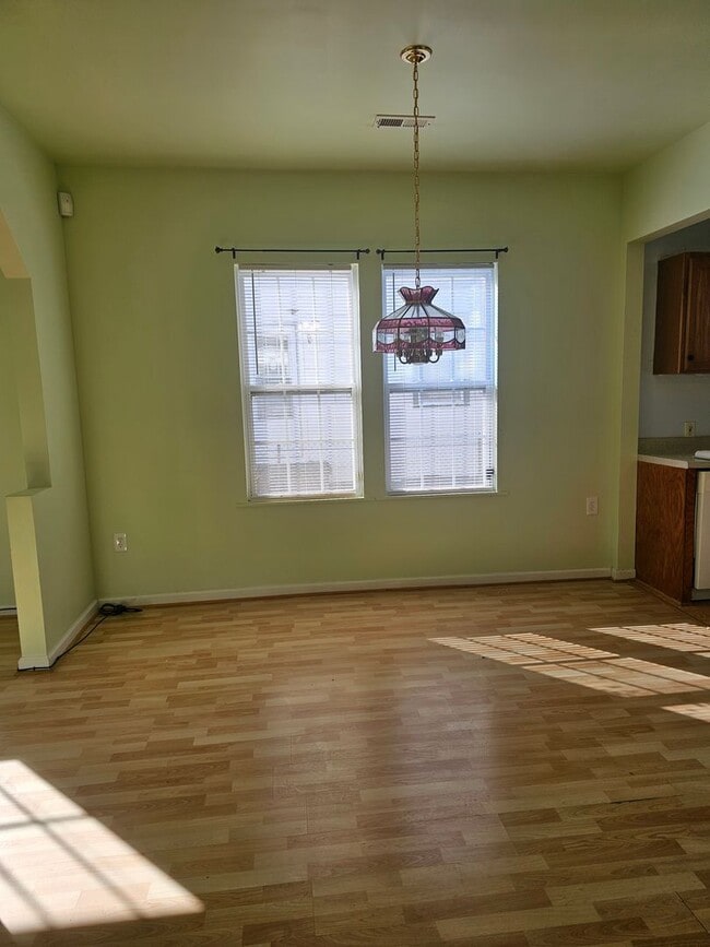 Building Photo - 966 Ave I