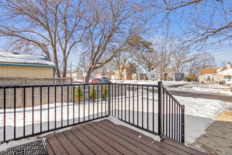 Front Porch - 4319 W 36th St