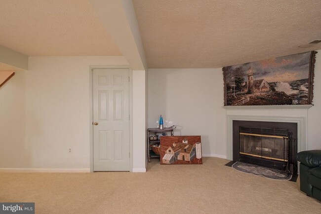 Building Photo - 107 Bentley Ct
