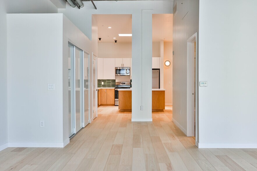 View of hallway toward kitchen - 3211 5th Ave