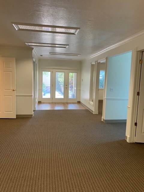 Building Photo - 706 N 1890 W