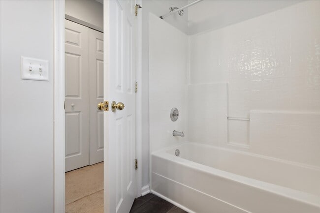 Building Photo - 107 Karley Pl