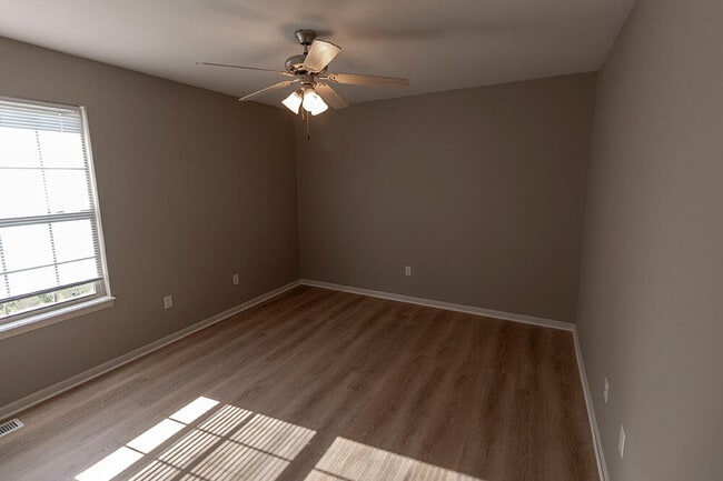 Building Photo - 4013 Snowy Owl Dr