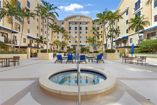 Building Photo - 8395 SW 73rd Ave