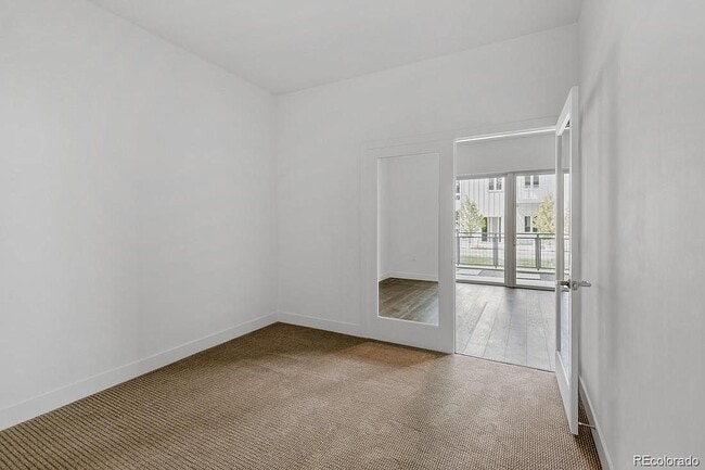 Building Photo - 2525 Arapahoe St