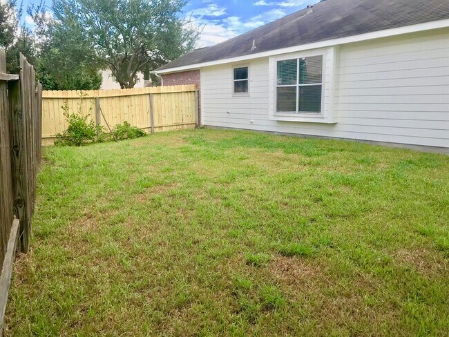 Building Photo - 10822 Primrose Acres Ln