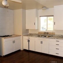 Building Photo - 501 University Pl