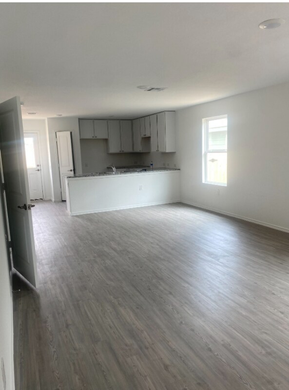 Building Photo - 10239 Asta Trl