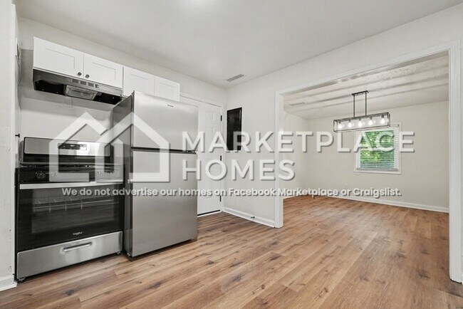 Building Photo - 6538 Voyles Dr