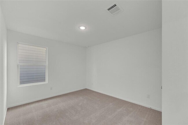 Building Photo - 263 Ottawa Way