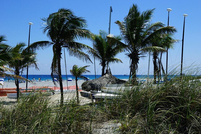 Building Photo - 6768 Heritage Grande