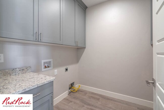 Building Photo - 4 Bedroom Home In The Dunes At Sand Hollow...
